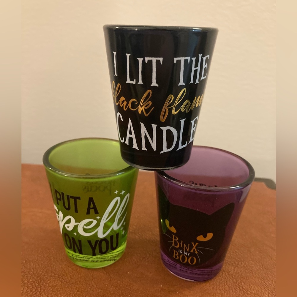 Disney Hocus Pocus Set 3 Mini Shot Glasses Toothpick Holders Binx Cat Witches